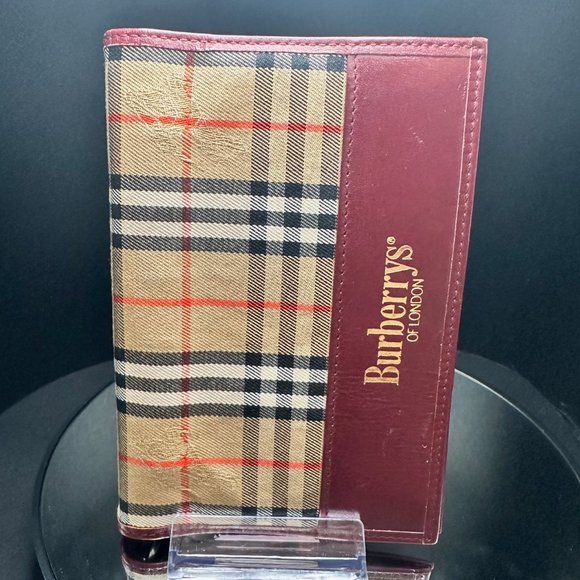 Burberry Nova Check Shadow Horse Notebook - EUC - Picture 3 of 8